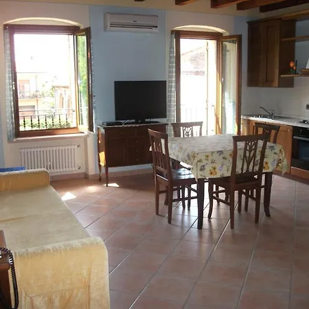 Il Cigno Alloggio per agriturismo Valeggio sul Mincio