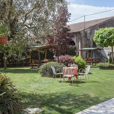 Alloggio per agriturismo Il Cigno Valeggio sul Mincio